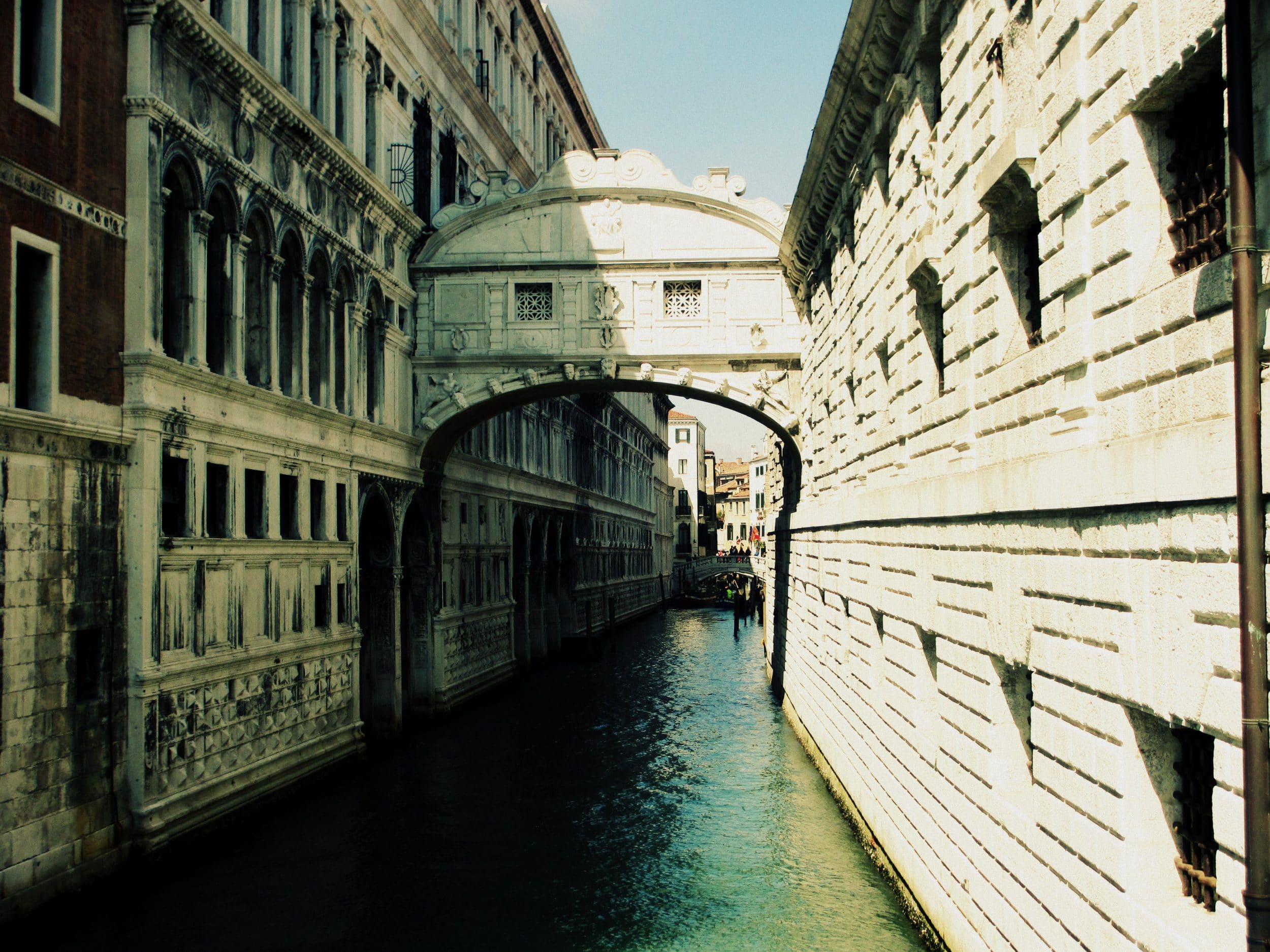 Snapshots of Venice via Wayfaring With Wagner