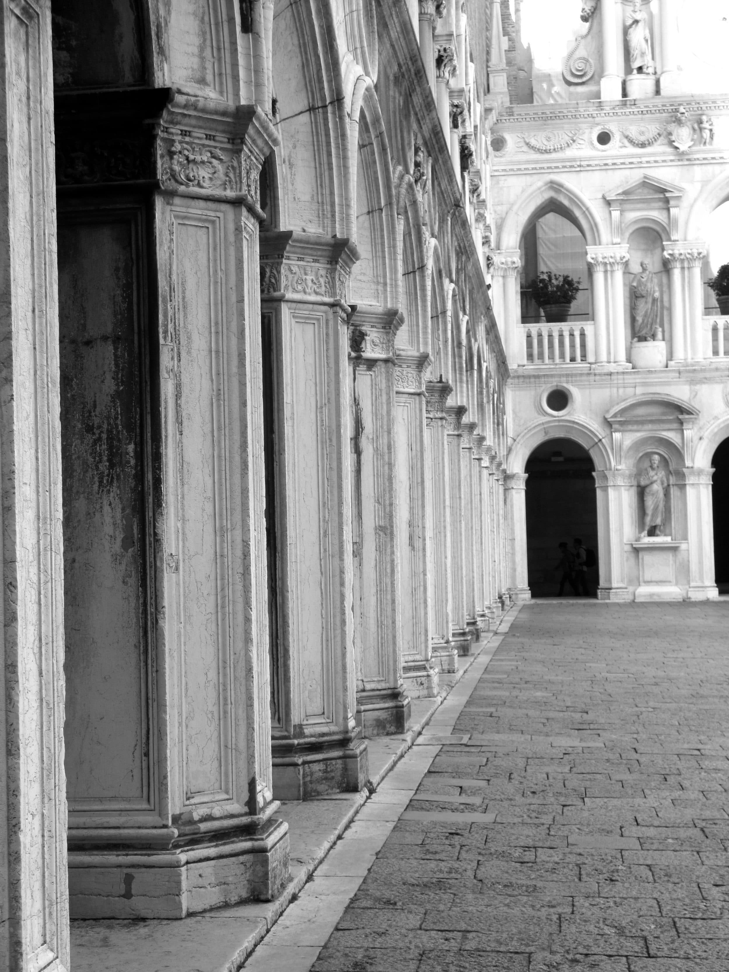 Snapshots of Venice via Wayfaring With Wagner