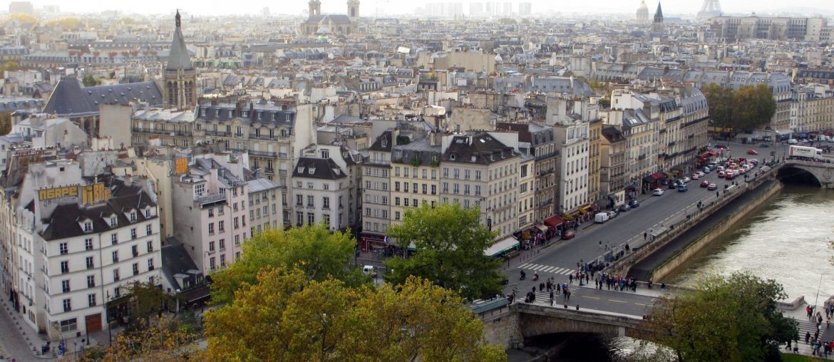 Sightseeing in Paris via Wayfaring With Wagner
